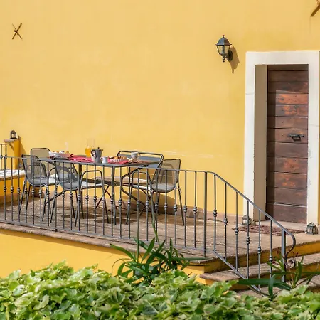 Vila Dimora Di Stara *